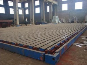 大理石平臺與機(jī)床鑄件配合使用